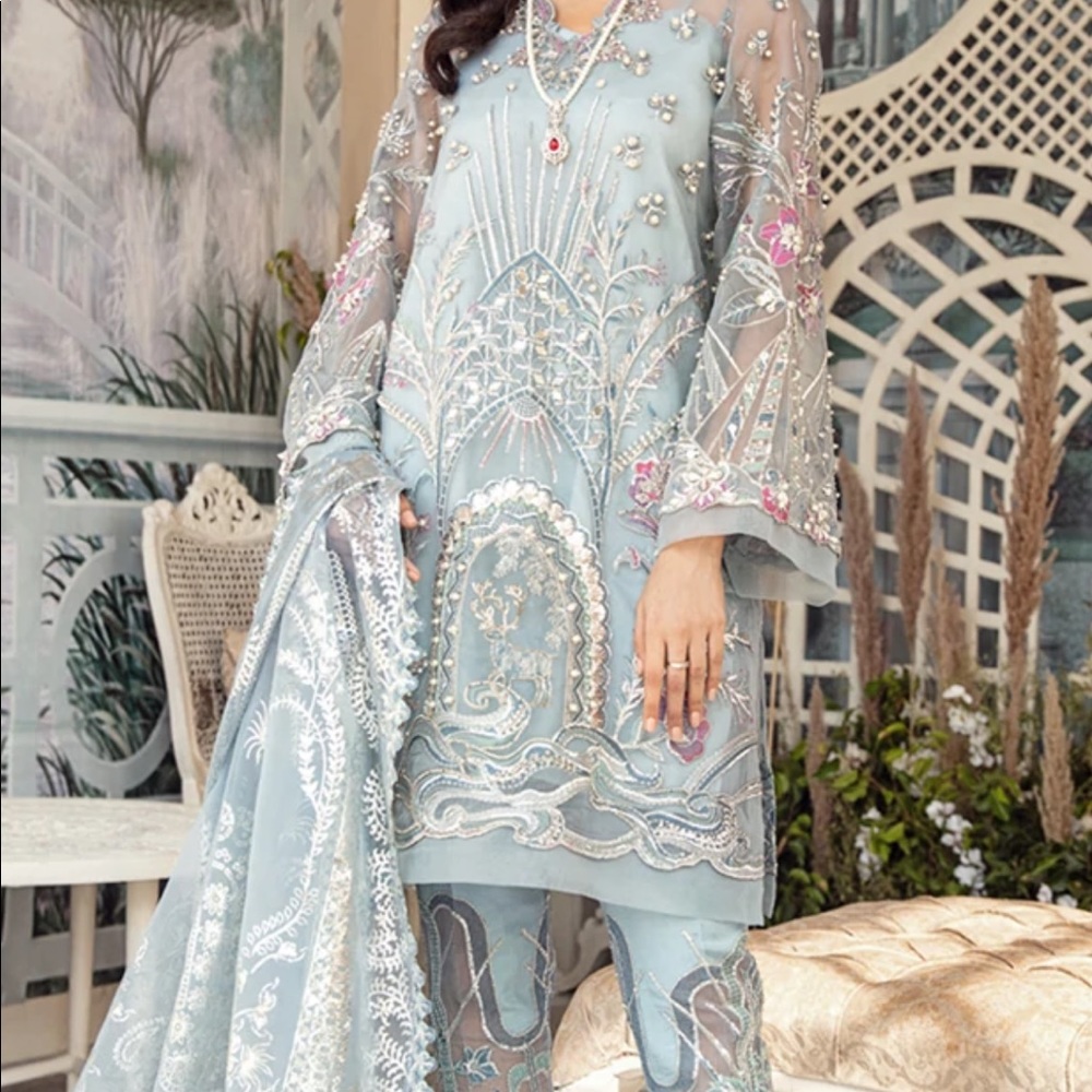 Republic Women Wear